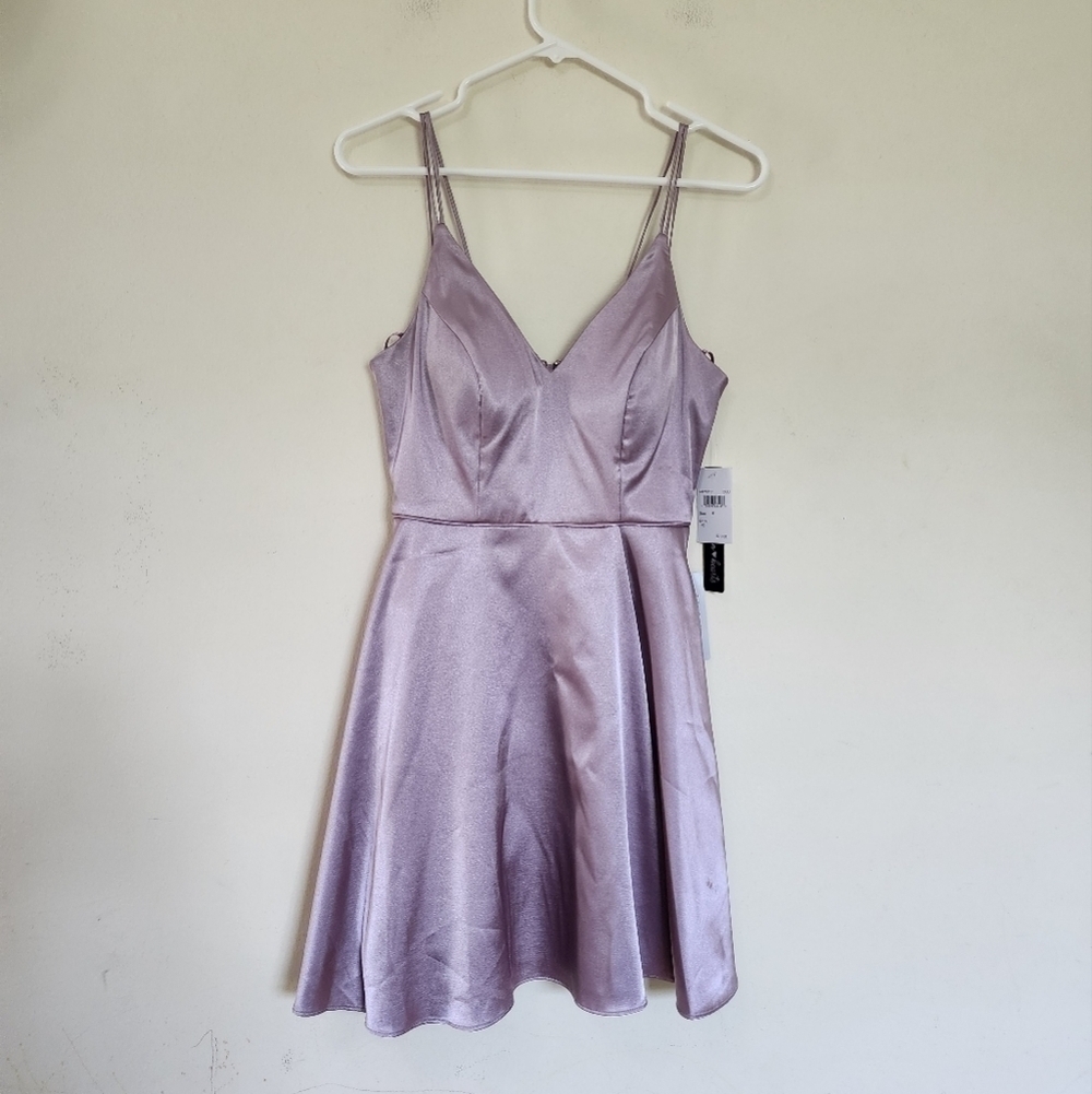 Sequin Hearts Satin Plunge V-neck Lilac Special Event Dress size 5